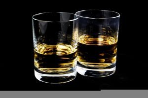 Dos vasos de whisky